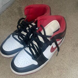 Worn twice jordan 1s very casual and stylish